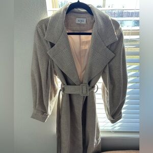 Aura Houndstooth Beige Trench Coat